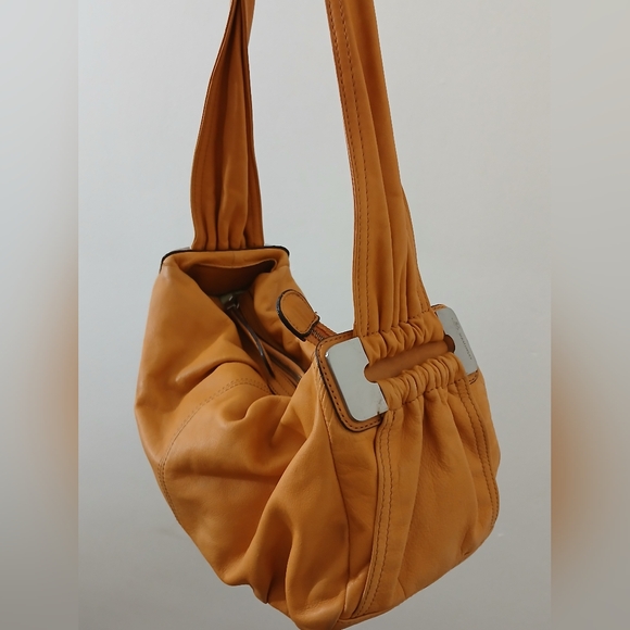 B. Makowsky Handbag - Picture 1 of 8